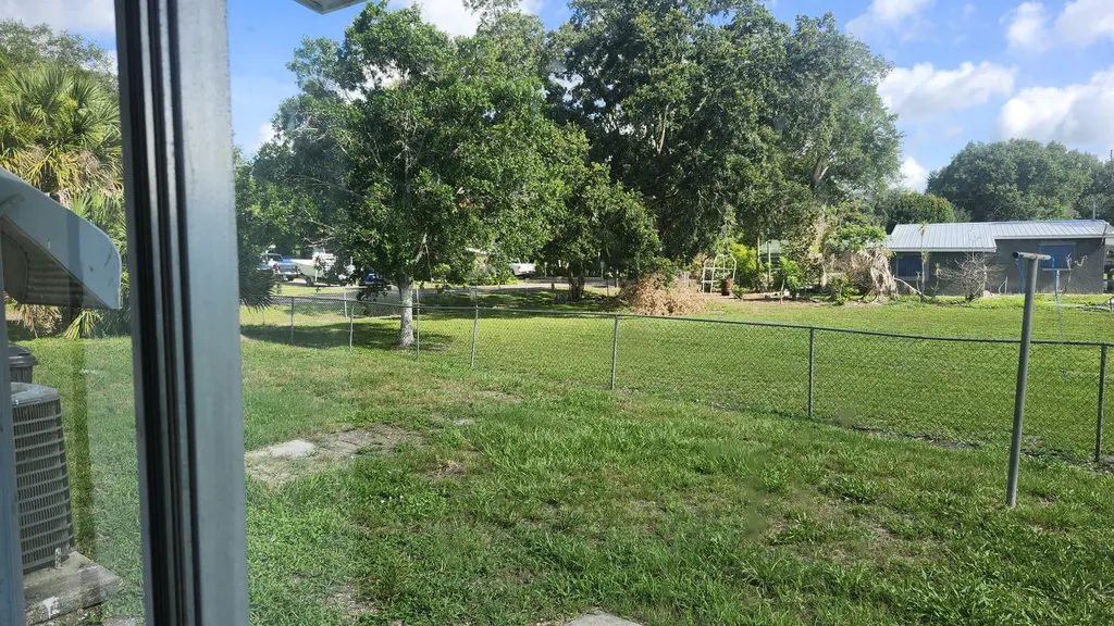 3751 NW 36th Street Okeechobee FL 34972