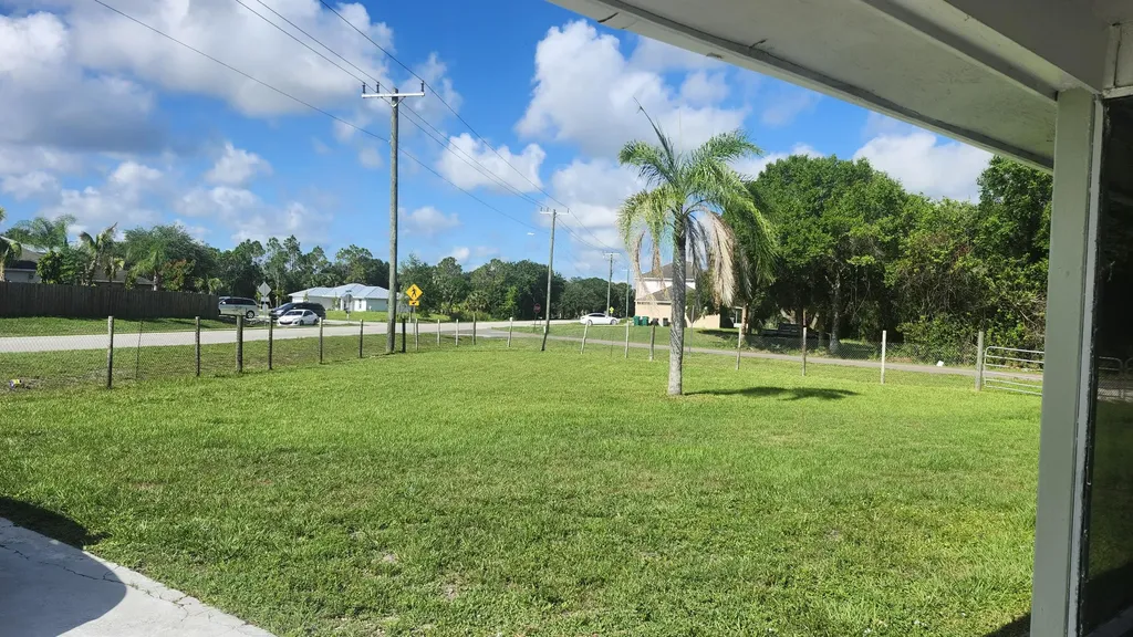 3751 NW 36th Street Okeechobee FL 34972