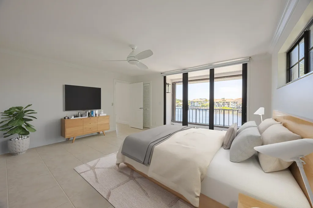 801 Palm Trail Delray Beach FL 33483