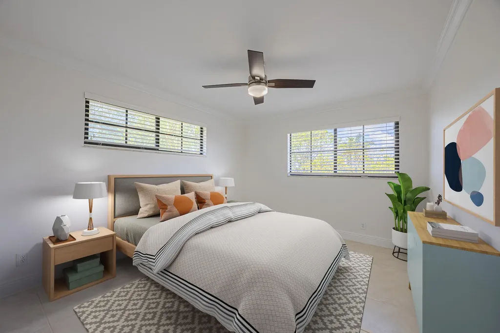 801 Palm Trail Delray Beach FL 33483