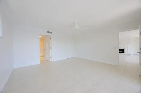 801 Palm Trail Delray Beach FL 33483