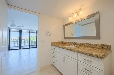 801 Palm Trail Delray Beach FL 33483