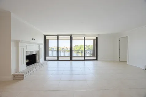 801 Palm Trail Delray Beach FL 33483