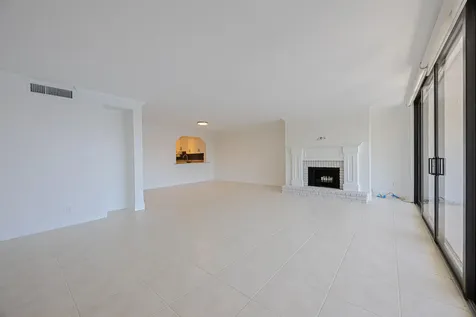 801 Palm Trail Delray Beach FL 33483