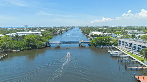 801 Palm Trail Delray Beach FL 33483