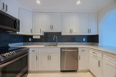 801 Palm Trail Delray Beach FL 33483
