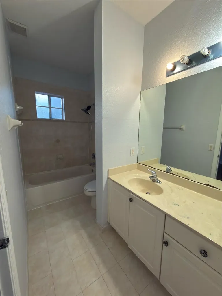 8320 Santa Monica Avenue Tamarac FL 33321