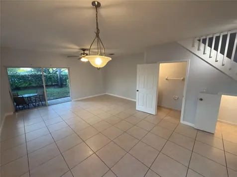 8320 Santa Monica Avenue Tamarac FL 33321