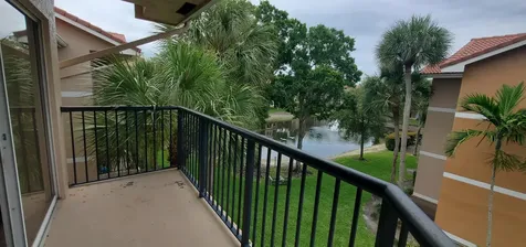 9033 Wiles Road Coral Springs FL 33067