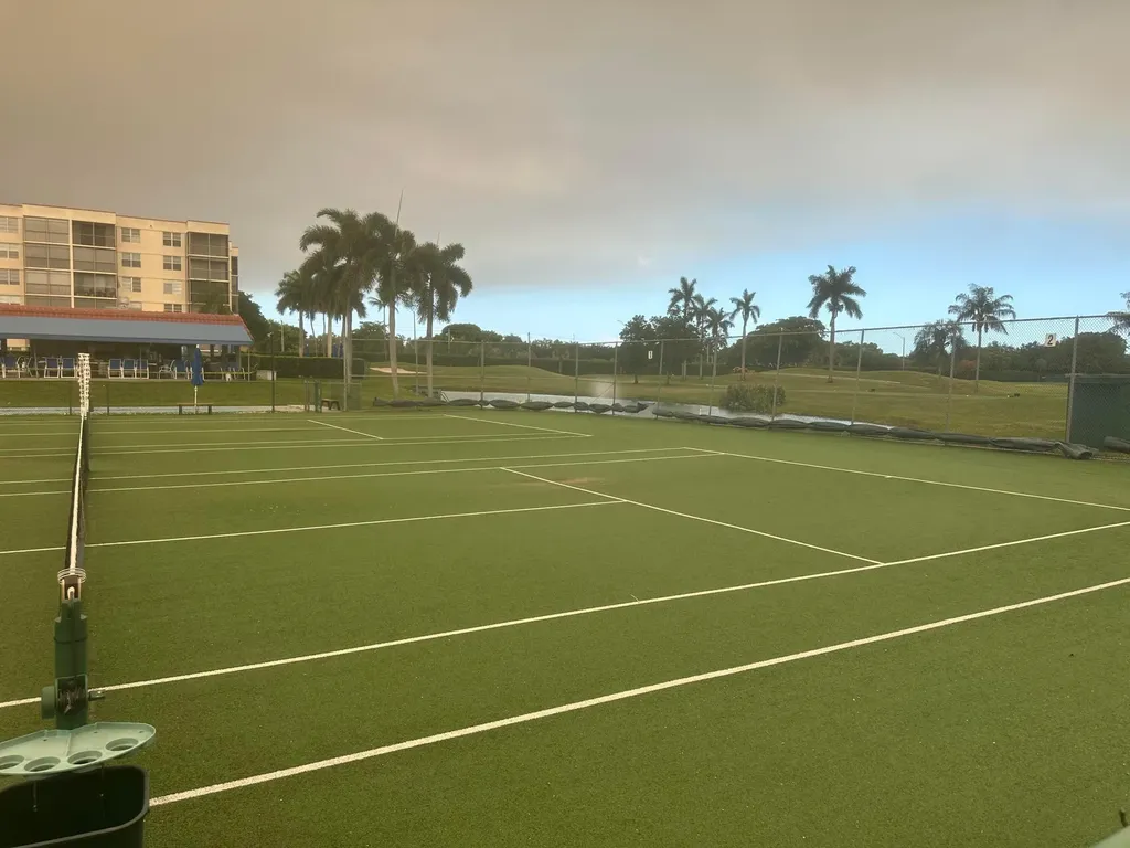 8960 S Hollybrook Pembroke Pines FL 33025