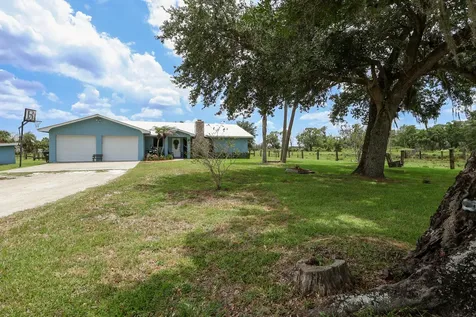 860 NW 141st Street Okeechobee FL 34972