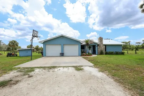 860 NW 141st Street Okeechobee FL 34972