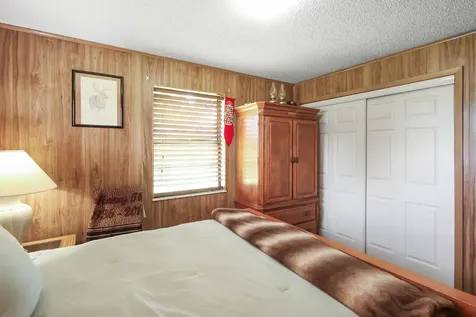 860 NW 141st Street Okeechobee FL 34972