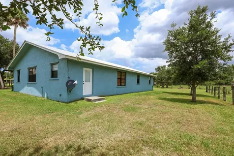 860 NW 141st Street Okeechobee FL 34972
