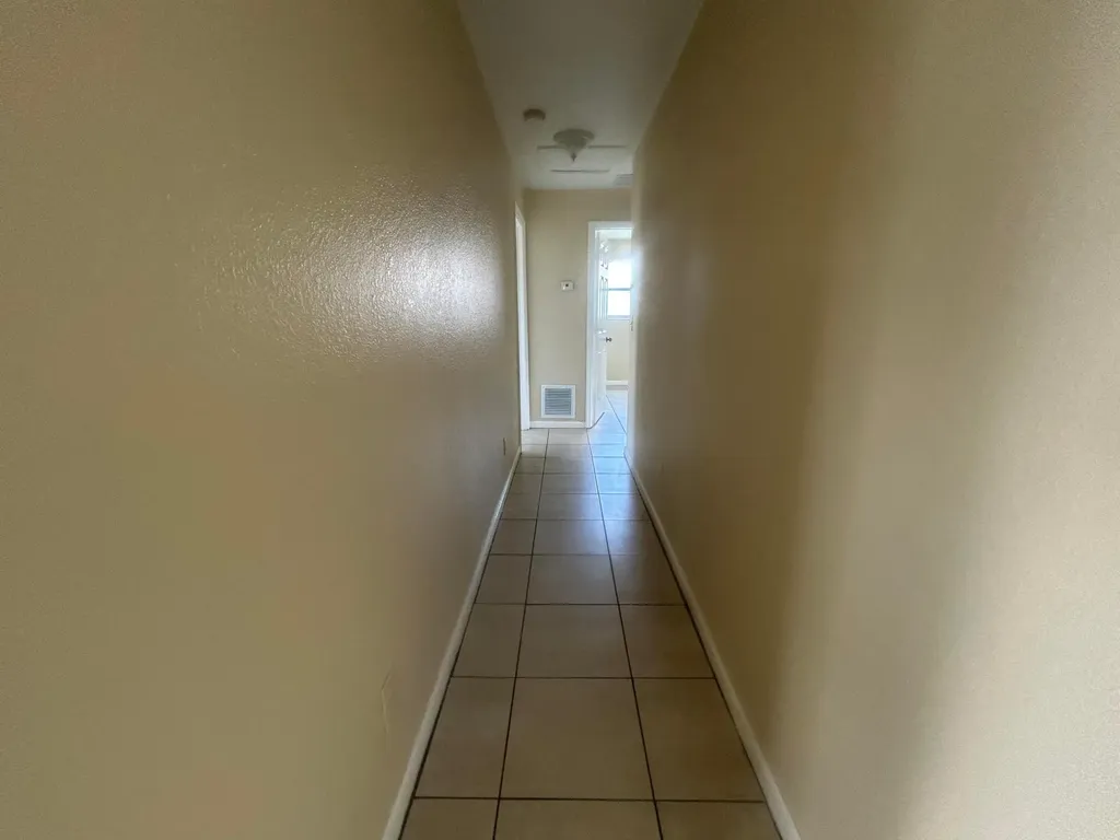 1021 W 2nd Street Riviera Beach FL 33404