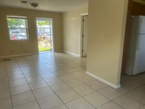 1021 W 2nd Street Riviera Beach FL 33404