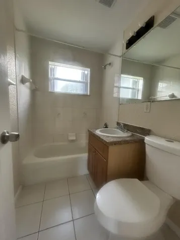1021 W 2nd Street Riviera Beach FL 33404