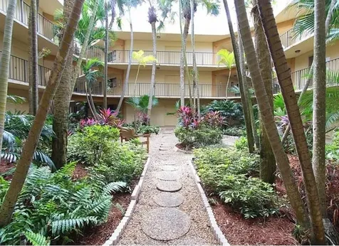 8015 SW 107th Avenue SW Miami FL 33173