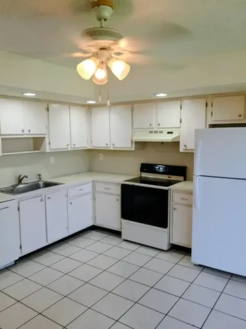 8015 SW 107th Avenue SW Miami FL 33173