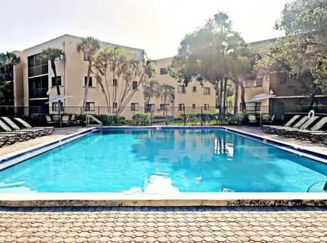 8015 SW 107th Avenue SW Miami FL 33173