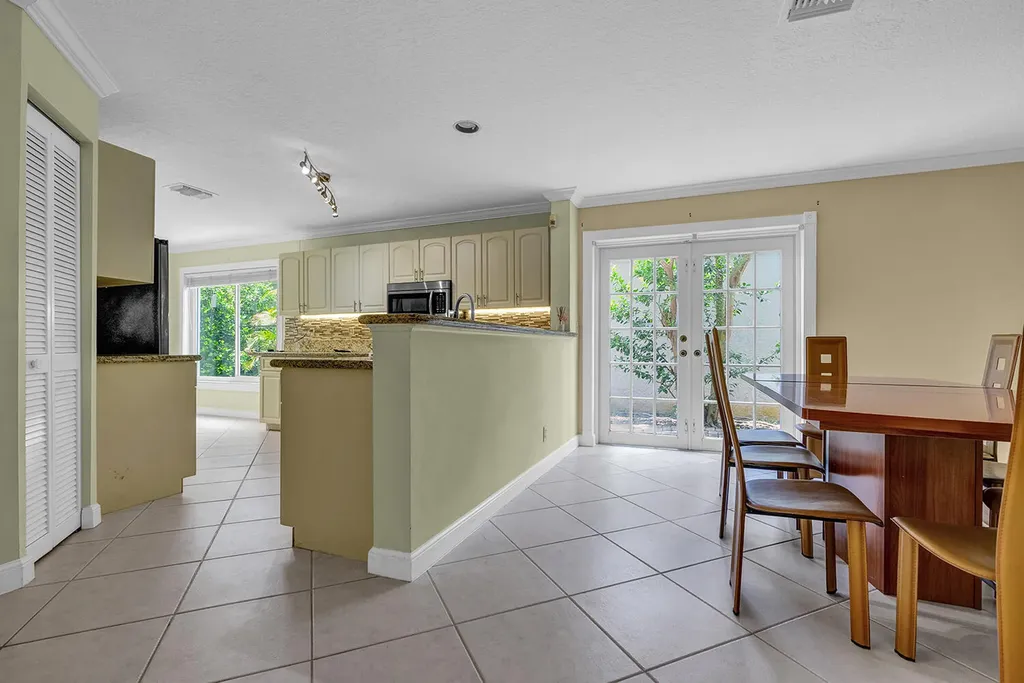 6168 La Vida Terrace Boca Raton FL 33433