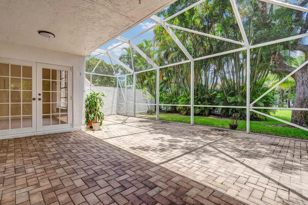 6168 La Vida Terrace Boca Raton FL 33433