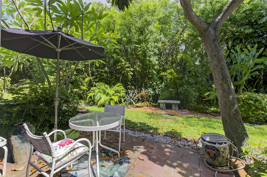 1041 Kokomo Key Lane Delray Beach FL 33483