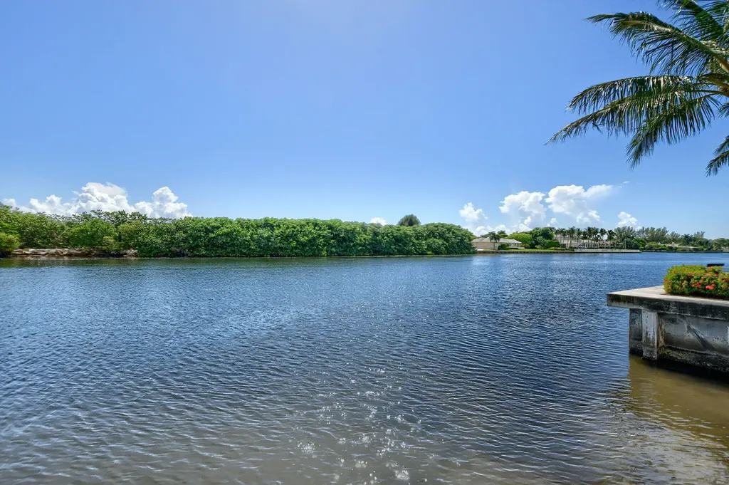1041 Kokomo Key Lane Delray Beach FL 33483