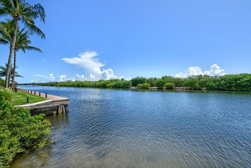 1041 Kokomo Key Lane Delray Beach FL 33483