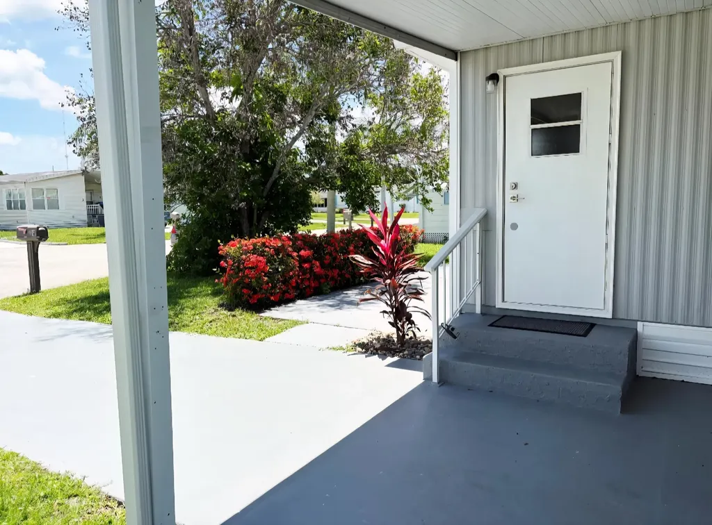 6 Don Quixote Court Port St Lucie FL 34952