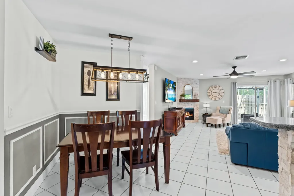 6220 NW 58th Way Parkland FL 33067