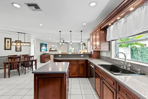 6220 NW 58th Way Parkland FL 33067
