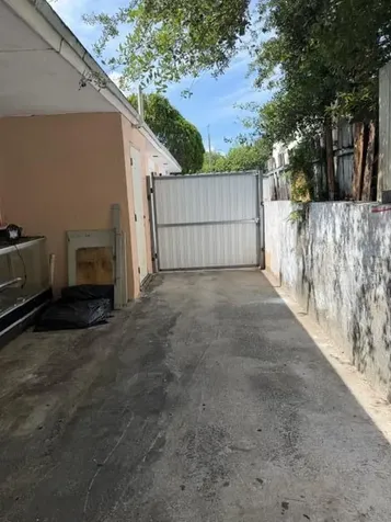 2975 NW 96th Street Miami FL 33147