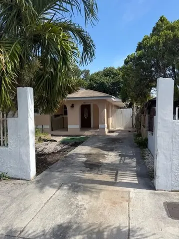 2975 NW 96th Street Miami FL 33147