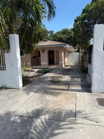 2975 NW 96th Street Miami FL 33147