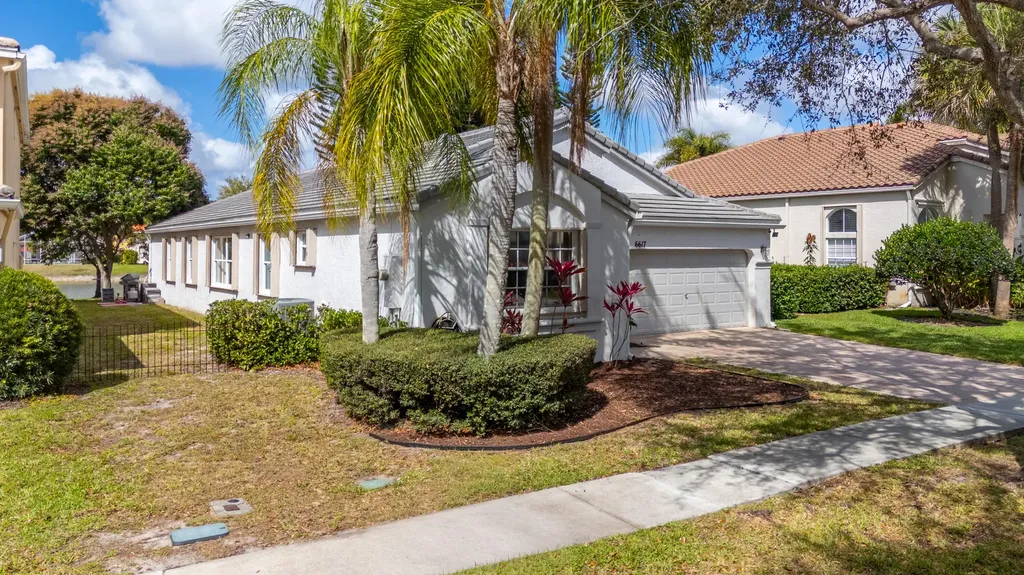 6617 Waverly Lane Lake Worth FL 33467