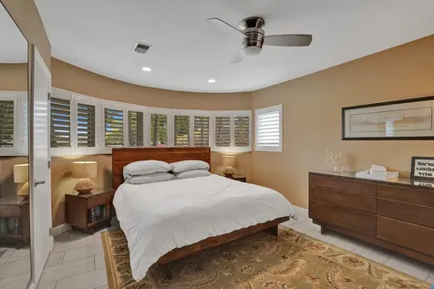 4641 NE 6th Avenue Oakland Park FL 33334