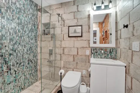 4641 NE 6th Avenue Oakland Park FL 33334