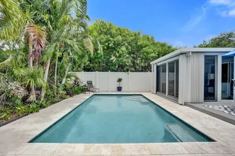 4641 NE 6th Avenue Oakland Park FL 33334
