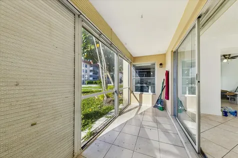 4156 Inverrary Drive Lauderhill FL 33319