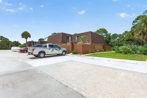 5706 SE Riverboat Drive Stuart FL 34997