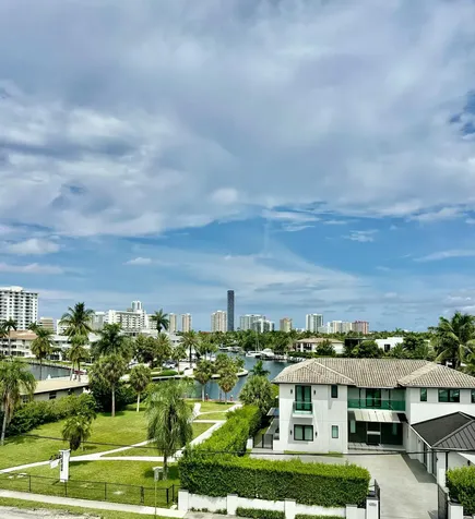 580 Egret Drive Hallandale Beach FL 33009