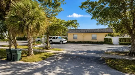 211 S Swinton Avenue Delray Beach FL