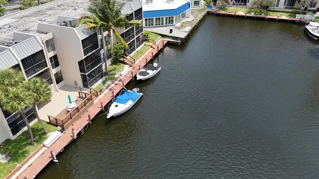 1 Royal Palm Way Boca Raton FL 33432