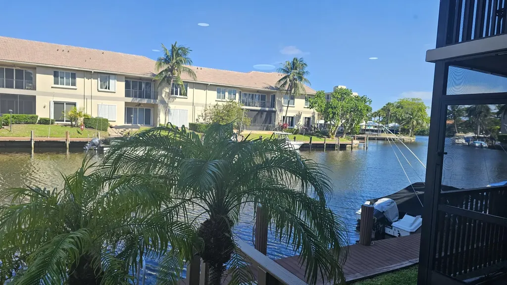 1 Royal Palm Way Boca Raton FL 33432