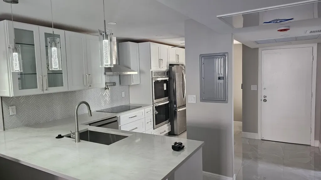 1 Royal Palm Way Boca Raton FL 33432
