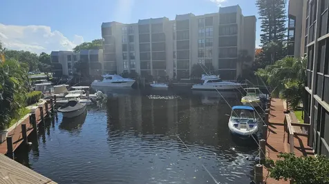 1 Royal Palm Way Boca Raton FL 33432