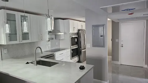 1 Royal Palm Way Boca Raton FL 33432