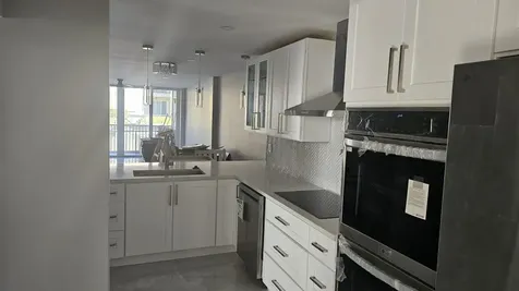 1 Royal Palm Way Boca Raton FL 33432