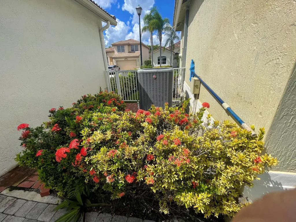 7060 NW Turtle Walk Boca Raton FL 33487